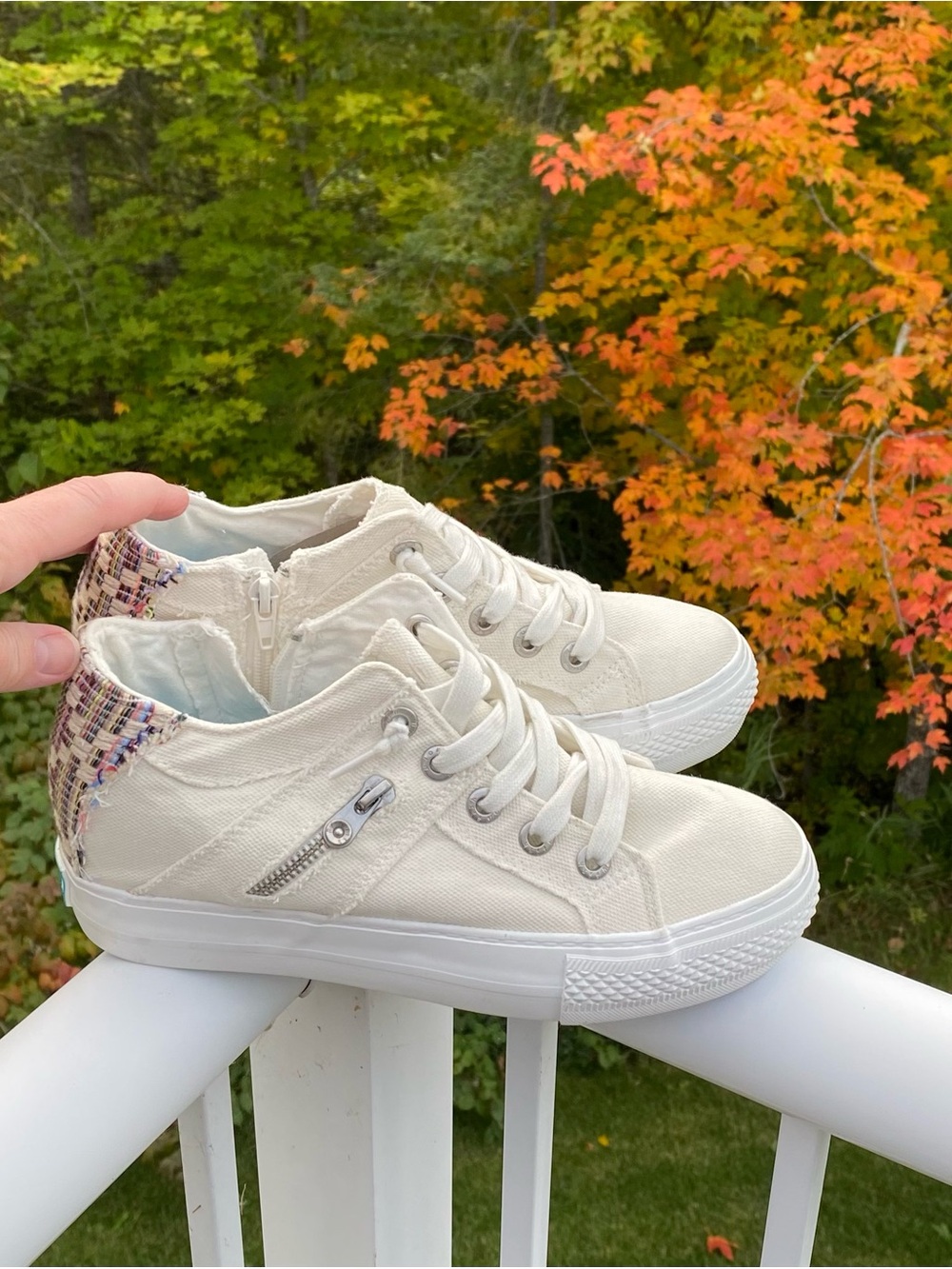 Blowfish Cream High-Top Canvas Sneakers with Tweed Heel size 8.5 NWT